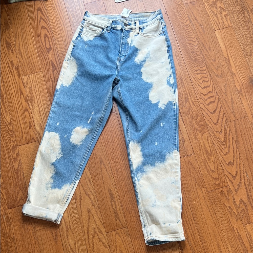 Distressed jeans - Picture 5 of 8